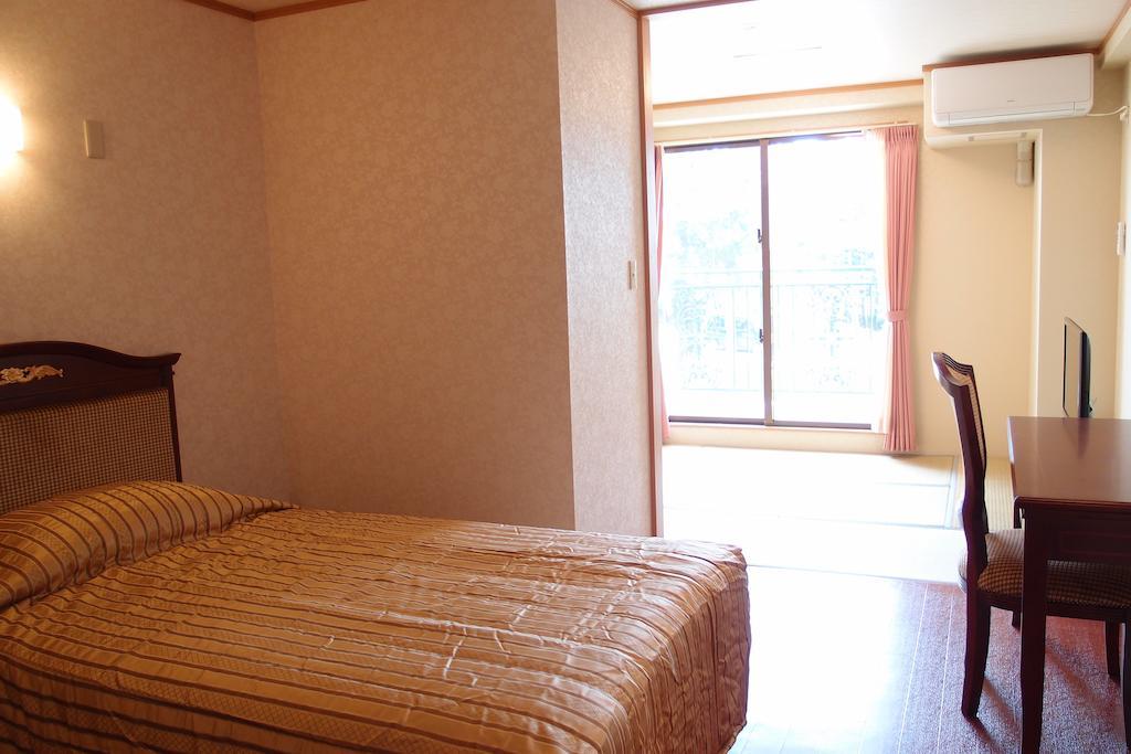 Hotel Castlevillage Miyakojima Room photo